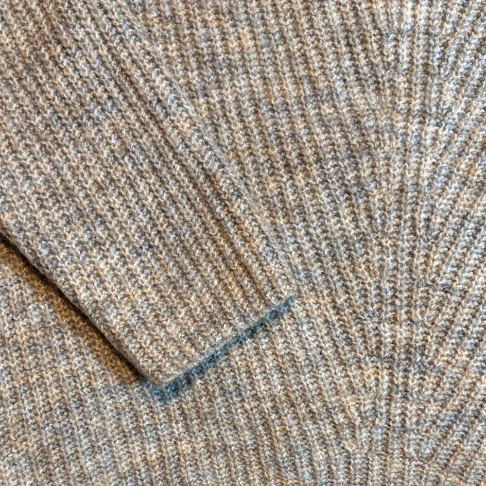 Moon & Madison Ribbed Sweater - Picture 3 of 4